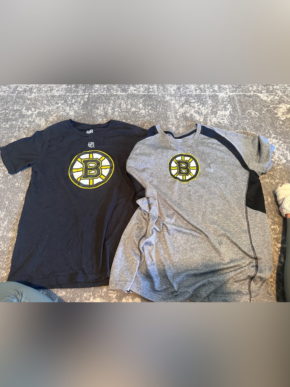 NHL Boston Bruins Black & Gray Short Sleeve Logo Tees